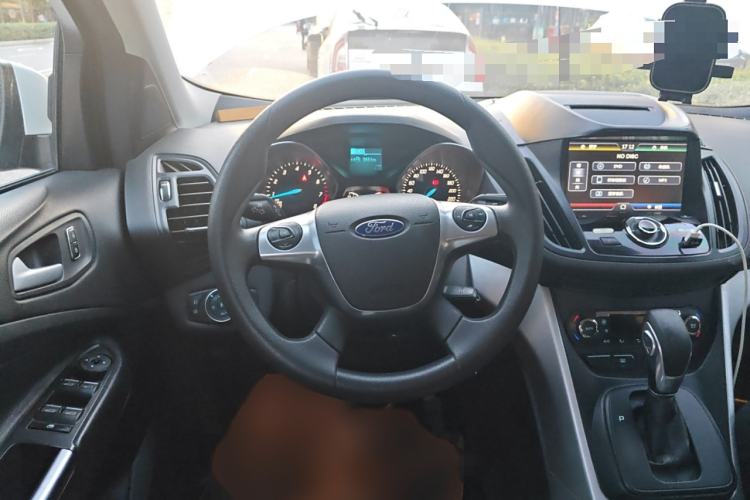Used Ford Kuga 2015 1.5L GTDi Two-Wheel-Drive Comfort Model
