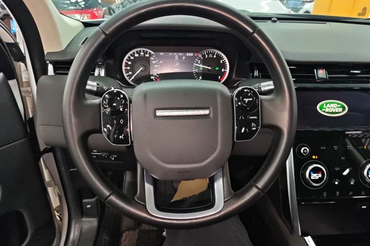 Used Land Rover Discovery Sport 2020 200 PS Family Edition
