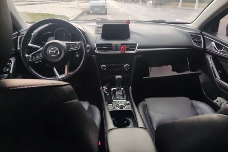 Used Mazda Mazda 3 Axela 2017 Hatchback 2.0L Automatic Sport Model China V Emission Standard
