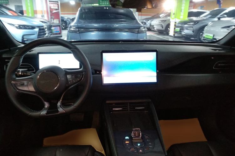 Used BYD Seal 06 New Energy 2024 DM-i 120KM Luxury Model
