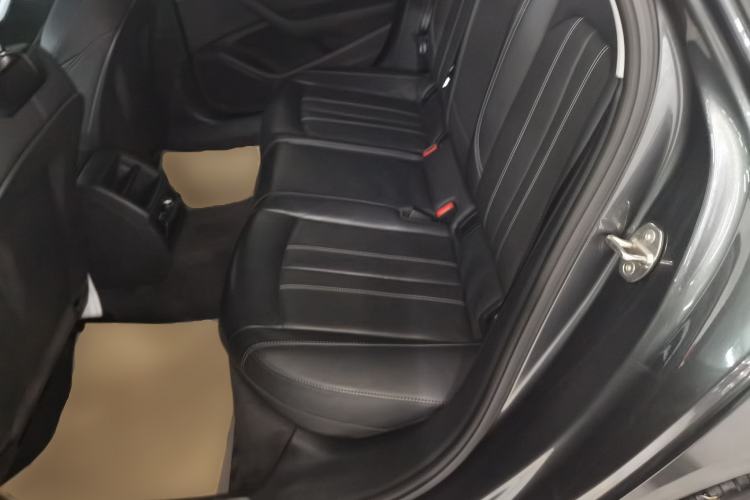 Used Audi A4L 2023 40 TFSI Fashion Dynamic Model
