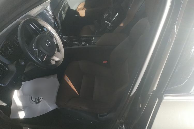 Used Volvo XC60 2020 T5 4x4 Zhiyi Luxury Edition
