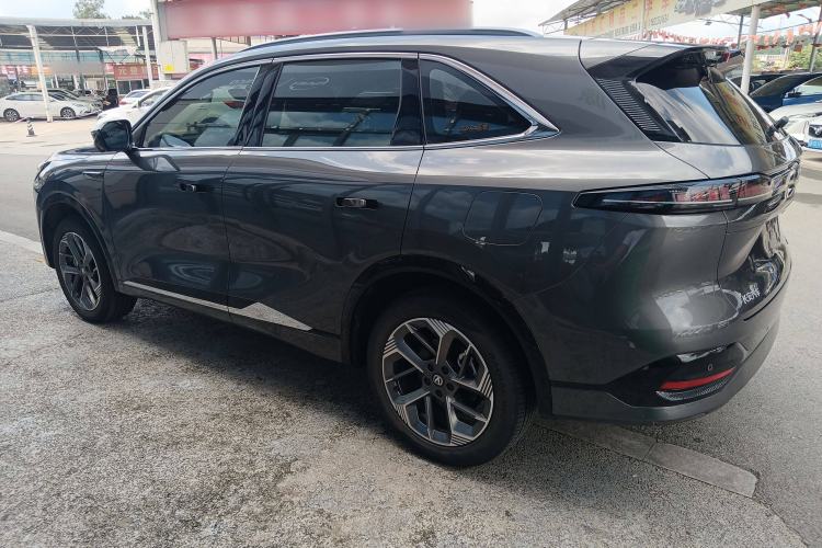 Used Changan CS75 PLUS 2025 4th Generation 1.5T New Blue Whale Smart Luxury Edition
