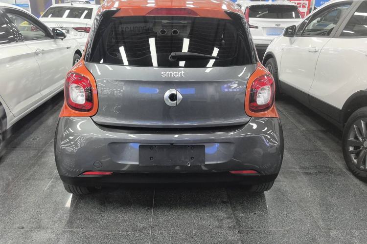 Used  forfour 2018 1.0L 52 kW Dynamic Edition
