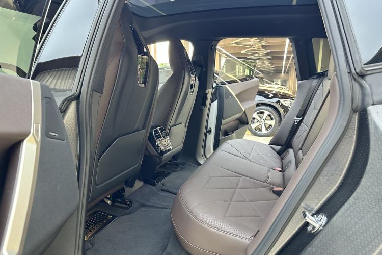 Used BMW iX 2022 xDrive40
