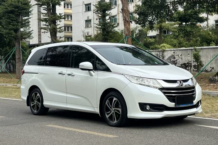 Used Honda Odyssey 2015 Updated Version 2.4L Smart Edition
