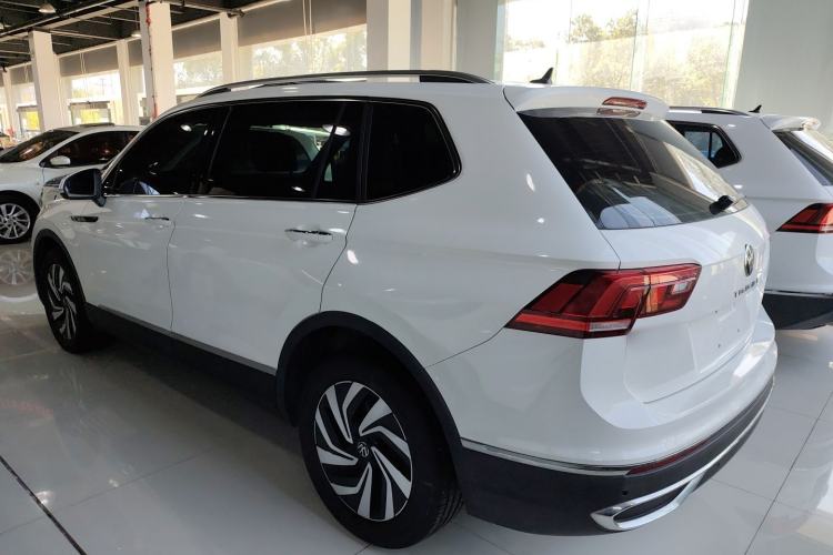 Used Volkswagen Tiguan L 2022 330TSI Automatic Two-Wheel Drive Smart Edition
