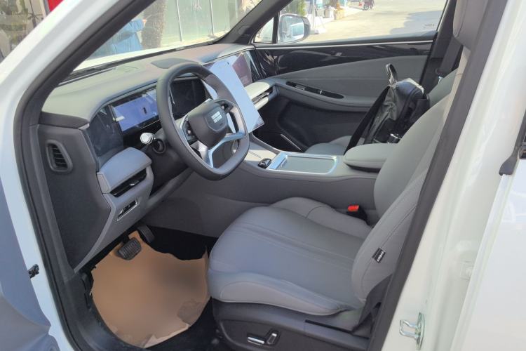 Used  L7 2025 EM-i 115km Exploration Edition
