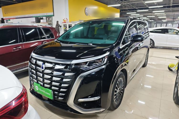 Used Denza D9 2022 DM-i 970 Four-Wheel Drive Prestige Model
