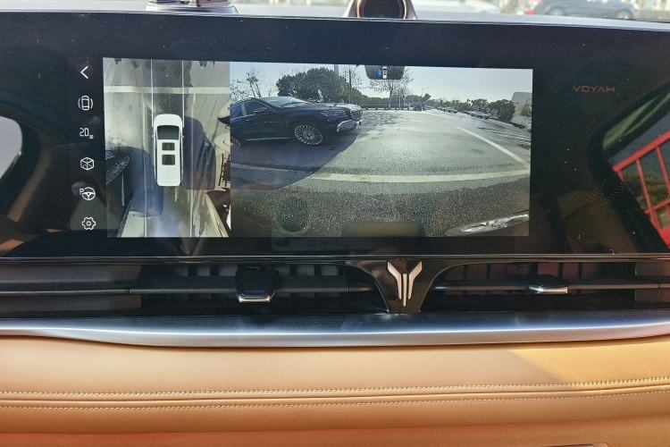 Used VOYAH Dream 2024 PHEV Ultra-Long Range Flagship Edition
