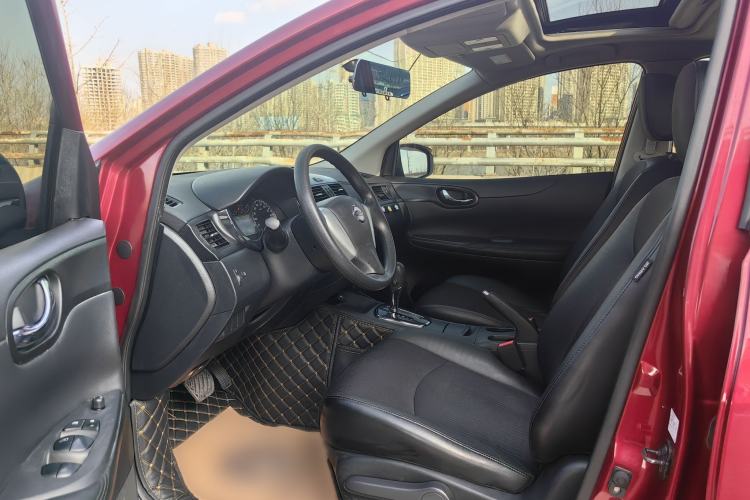 Used Nissan Tiida 2011 1.6L CVT Smart Version
