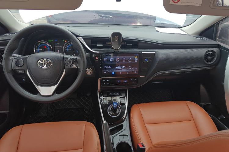 Used Toyota Levin 2017 Revised Dual-Engine 1.8H GS E-CVT Elite Sunroof Version China V Standard