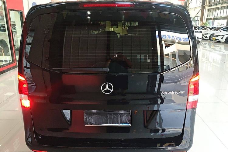 Used Mercedes-Benz Vito 2021 2.0T Elite Version 7 Seats
