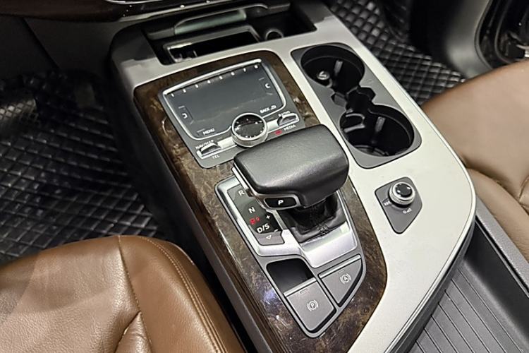 Used Audi Q7 2016 45 TFSI Technology Edition
