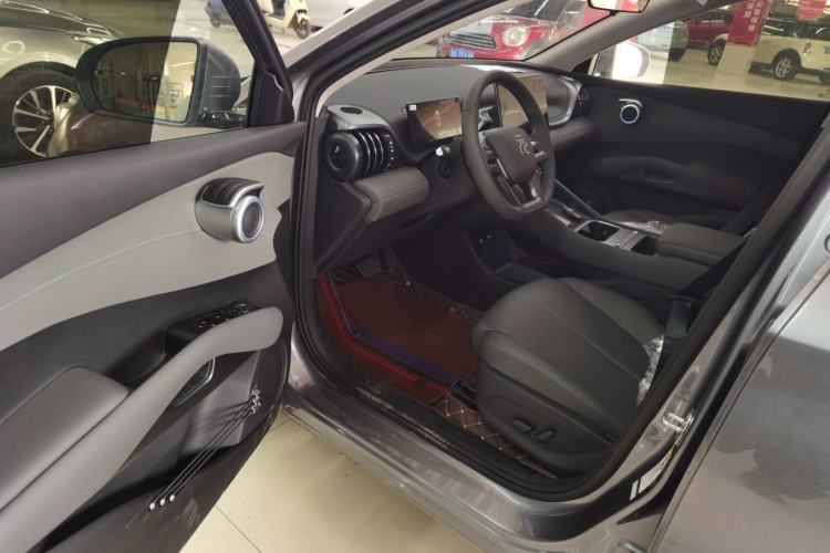 Used BYD Yuan PLUS 2025 Intelligent Driving Version 430 KM – Leading Edition