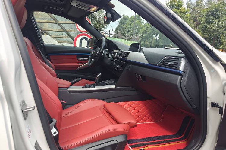 Used BMW 3 Series 2019 320i M Sport Package
