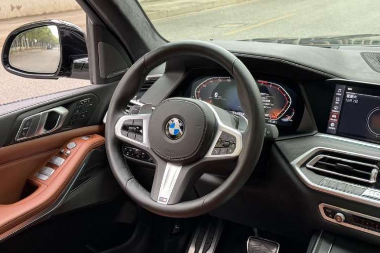 Used BMW X7 2020 xDrive40i Luxury M Sport Package
