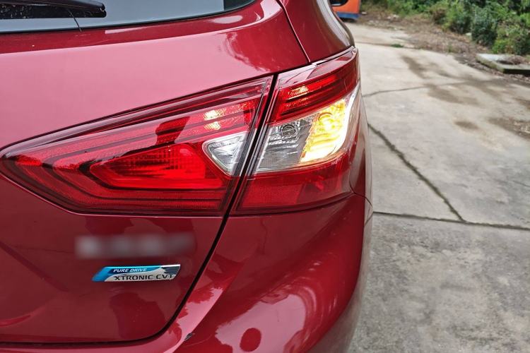 Used Nissan Tiida 2016 1.6L CVT Cool Dynamic Edition
