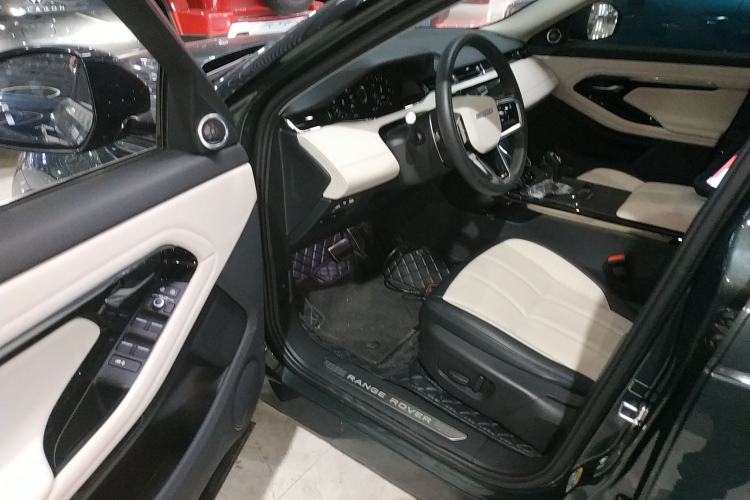 Used Land Rover Range Rover Evoque 2021 Range Rover Velar L 249PS R-Dynamic First Edition
