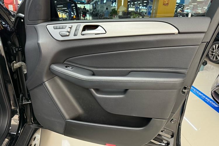 Used Mercedes-Benz GLS 2018 GLS 320 4MATIC
