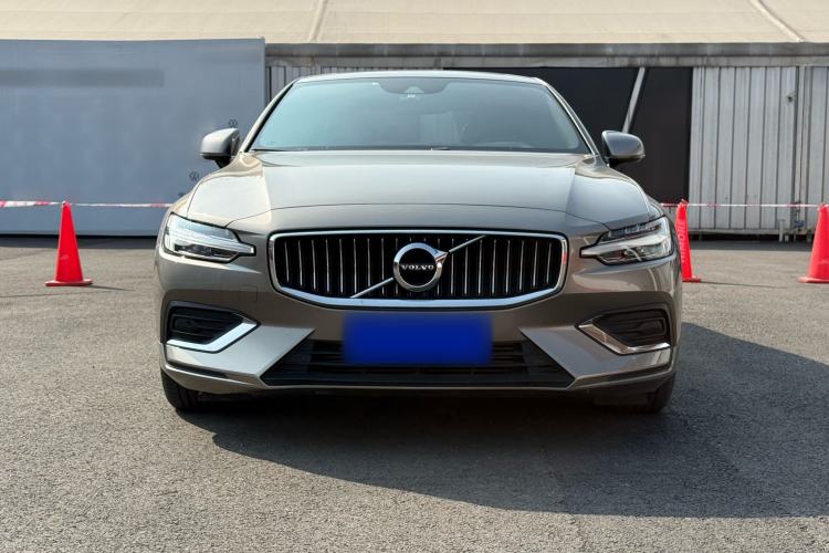Used Volvo S60 2021 T4 Zhiyi Luxury Edition