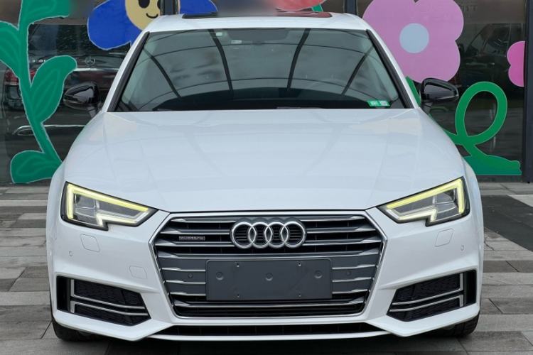Used Audi A4L 2018 30th Anniversary Edition 45 TFSI quattro Sport model