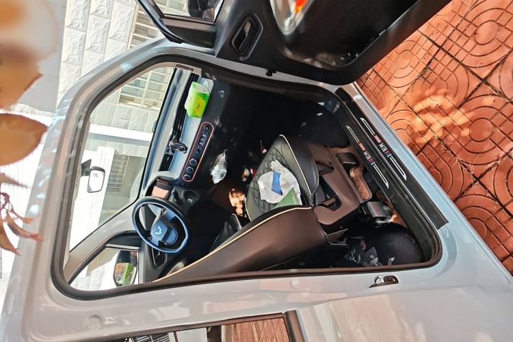 Used Wuling Hongguang MINIEV 2022 Macaron Fashion Model Lithium Iron Phosphate