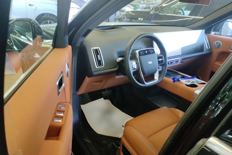 Used Li Auto L8 2025 Ultra Smart Refreshed Edition
