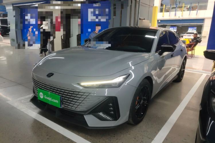 Used Changan UNI-V 2022 1.5T Prestige Version