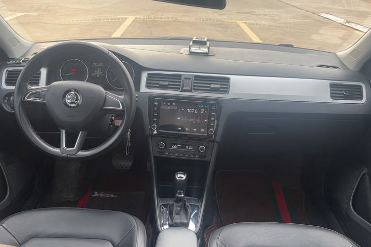 Used Skoda Rapid Spaceback 2014 1.6L Automatic Enjoyment Edition
