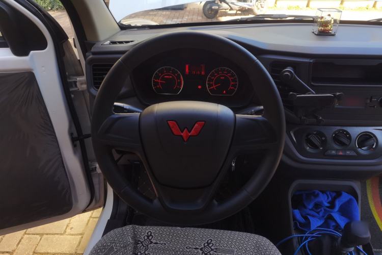 Used Wuling Hongguang V 2022 1.5L Jingqu Edition Electric-Assist LAR
