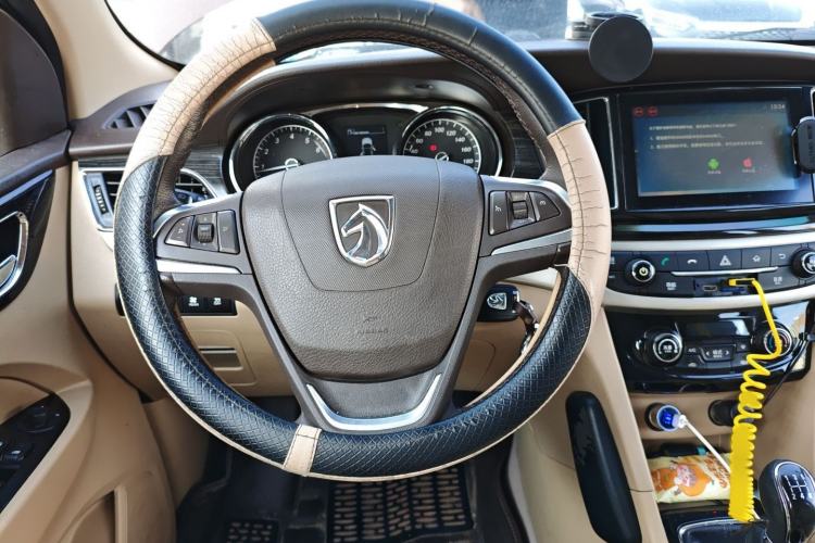 Used Baojun 730 2016 1.5L Manual Luxury Edition 7 Seats
