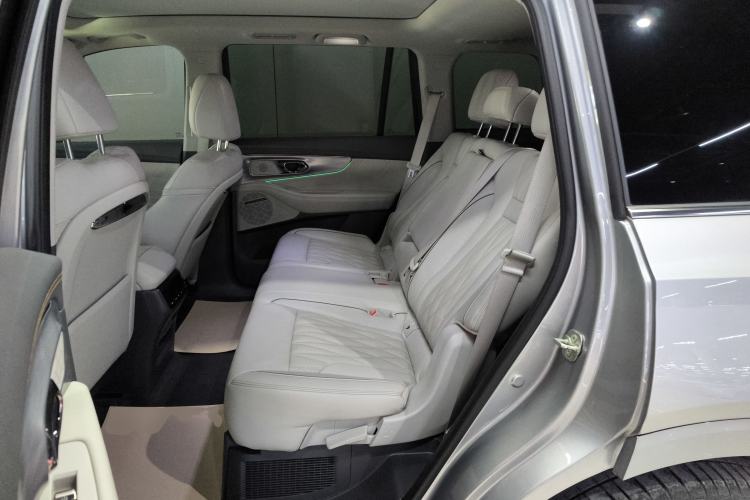 Used GAC Trumpchi GS8 2022 Dual-Engine Series 2.0TM Two-Wheel Drive Prestige Edition (7 Seats)