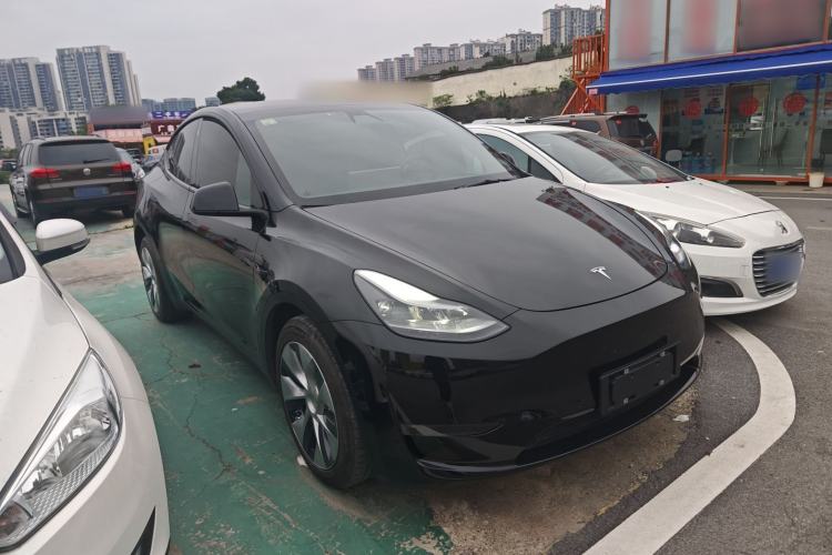 Used Tesla Model Y 2021 Long-Range All-Wheel-Drive Version
