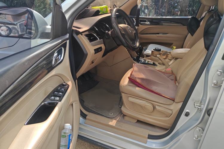 Used Baojun 730 2016 1.5T Manual Comfort Version 7 Seats
