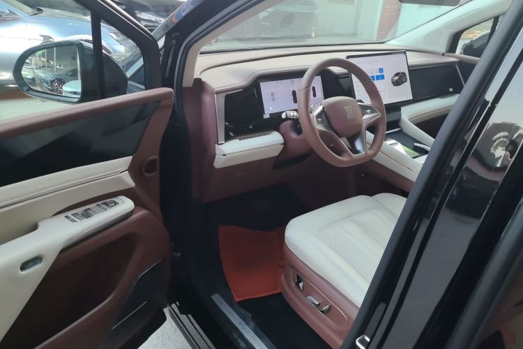 Used BYD Xia 2025 DM-i 1.5T 180km Excellence Model
