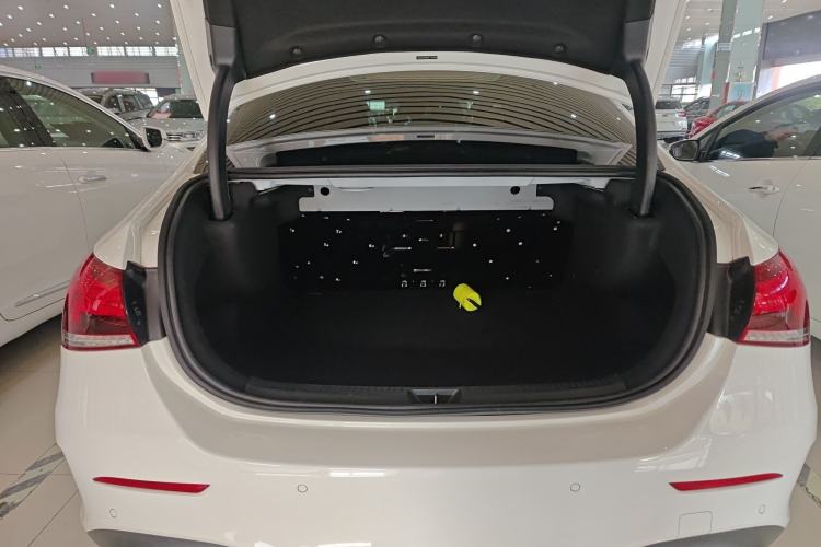 Used Mercedes-Benz A-Class 2021 A 200 L Sport Sedan Fashion Model