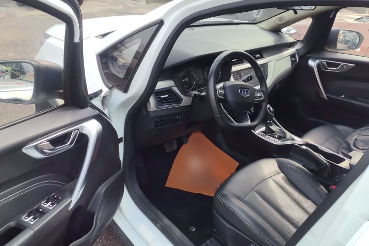 Used Geely Auto Vision X3 2020 1.5L CVT Luxury Model