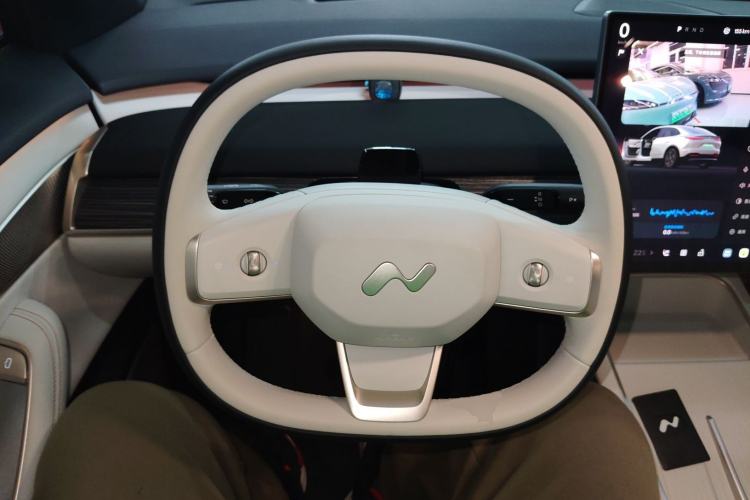 Used ONVO L60 2024 60 kWh Rear-Drive Version
