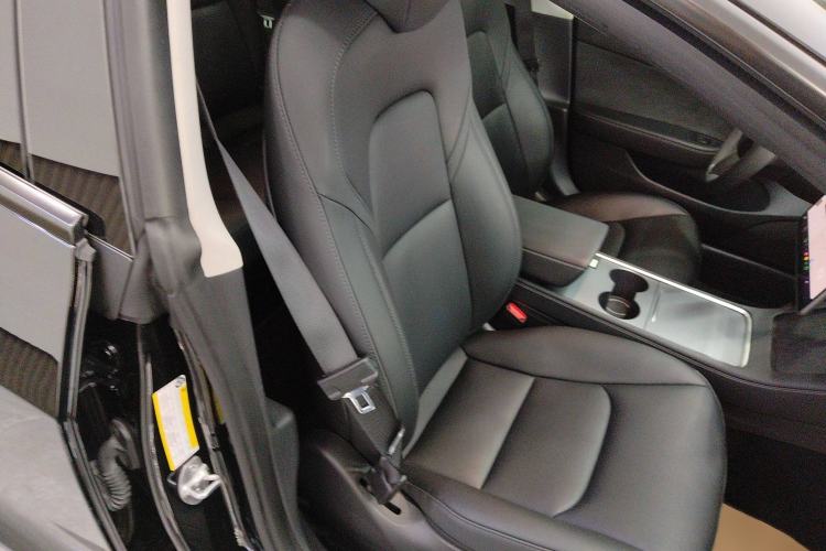 Used Tesla Model 3 2022 Rear-Wheel-Drive Version
