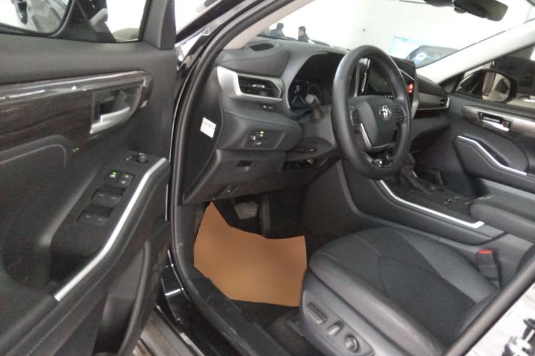 Used Toyota Highlander 2024 2.5L Smart Electric Hybrid Dual-Engine Four-Wheel Drive Prestige Version – 7 Seats