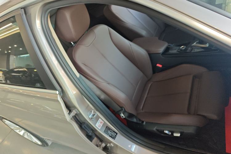 Used BMW 3 Series 2018 320Li Fashion Model
