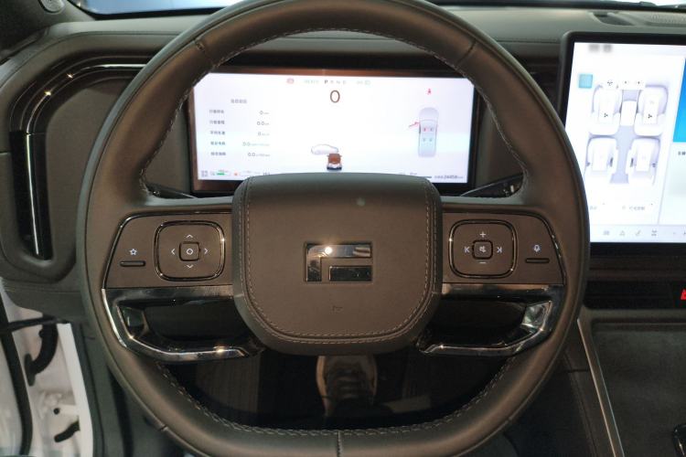 Used  01 2023 All-Purpose 7-Seater Version