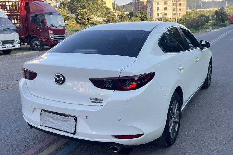 Used Mazda Mazda 3 Axela 2020 1.5L Automatic Luxury Version
