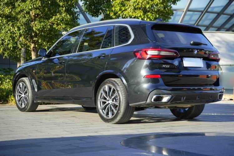 Used BMW X5 2022 Restyled xDrive 30Li Luxury Version M Sport Package
