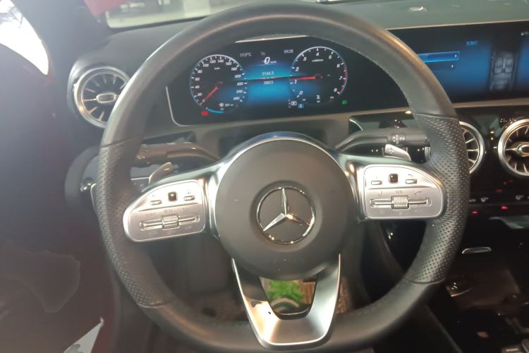 Used Mercedes-Benz A-Class 2020 Restyled A 200 L Sport Sedan Fashion Version
