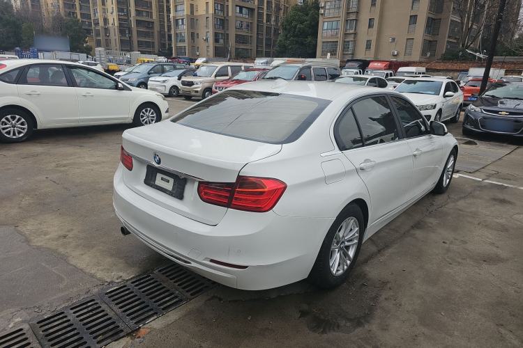 TDK.VehicleDetails.img