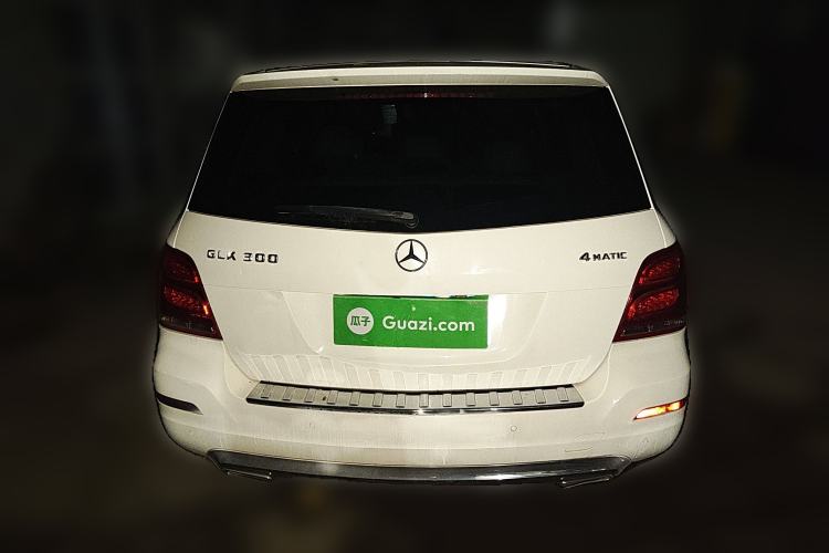Used Mercedes-Benz GLK-Class 2013 GLK 300 4MATIC Dynamic Sunroof Model
