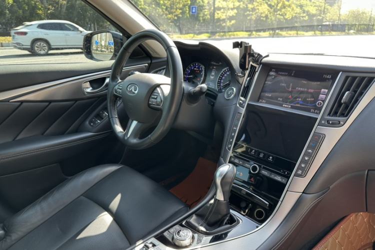 Used Infiniti Q50L 2016 2.0T Enjoyment Edition
