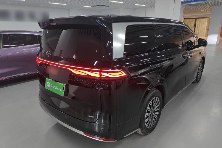 Used BYD Xia 2025 DM-i 1.5T 100km Supreme Edition
